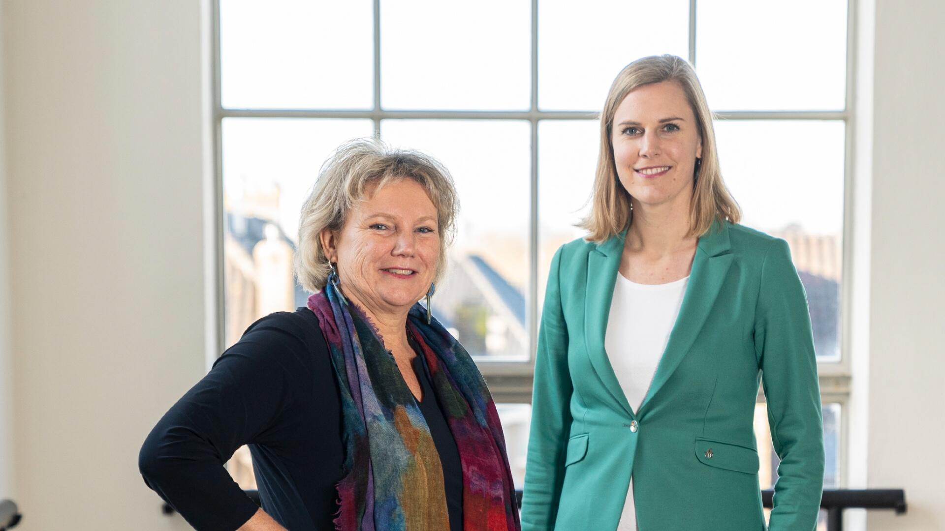 Monique Schuttenbeld en Dorrit de Jong